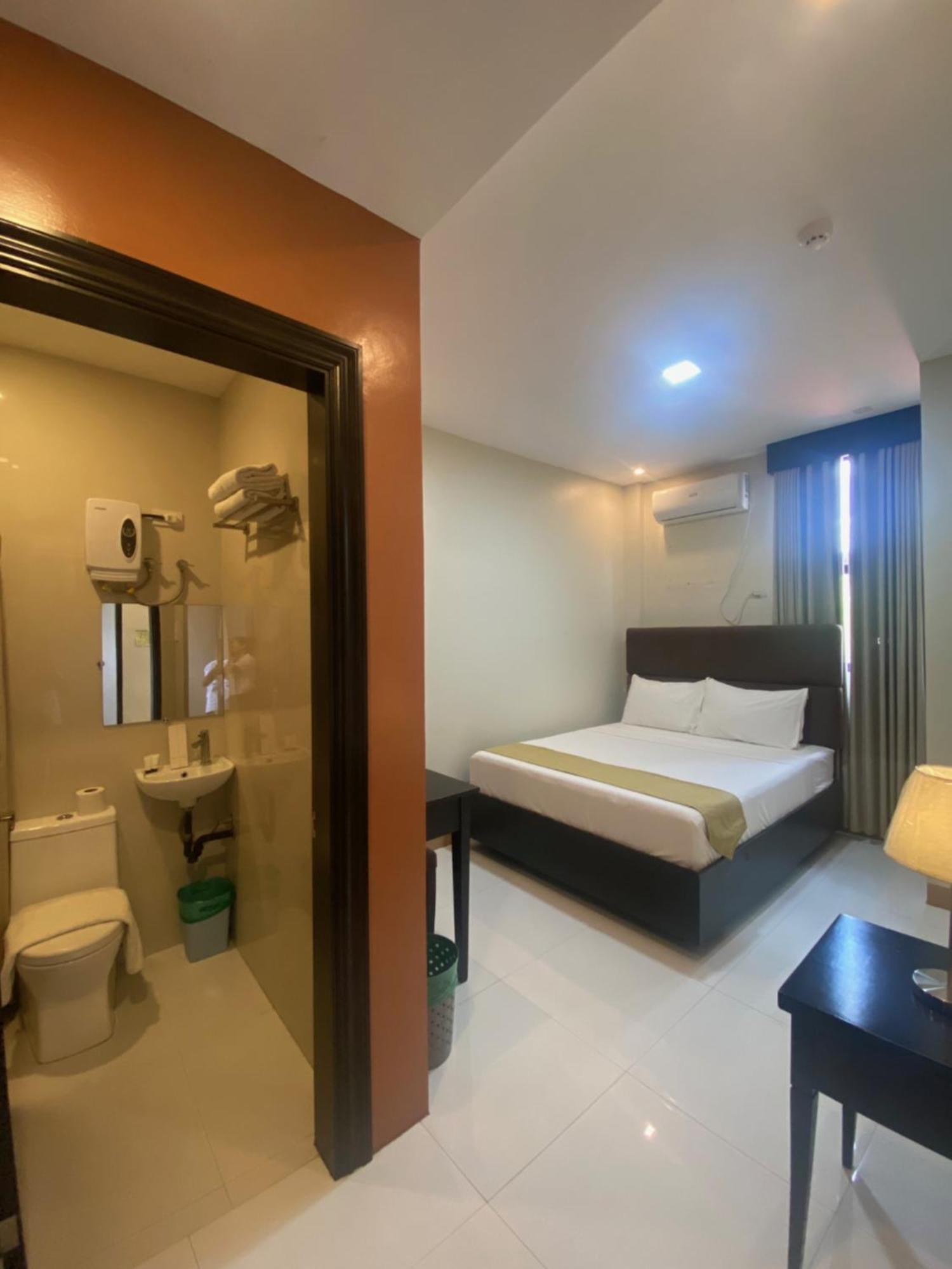 Eight Breeze Hotel Baclayon Exterior foto